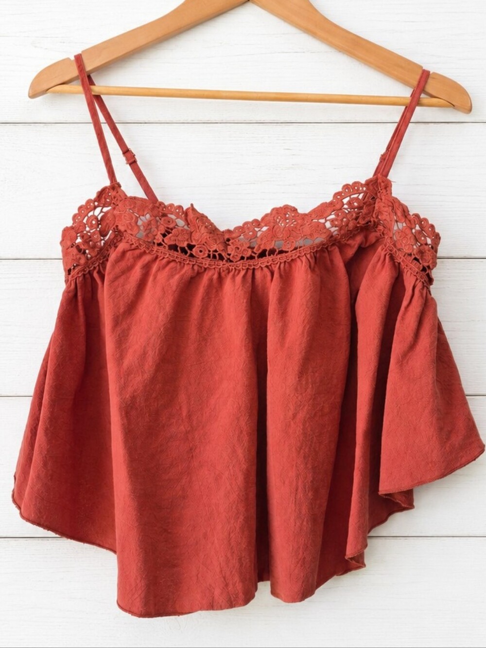 Boho Lace Trim Spaghetti Strap Tank Top In Rust Size S